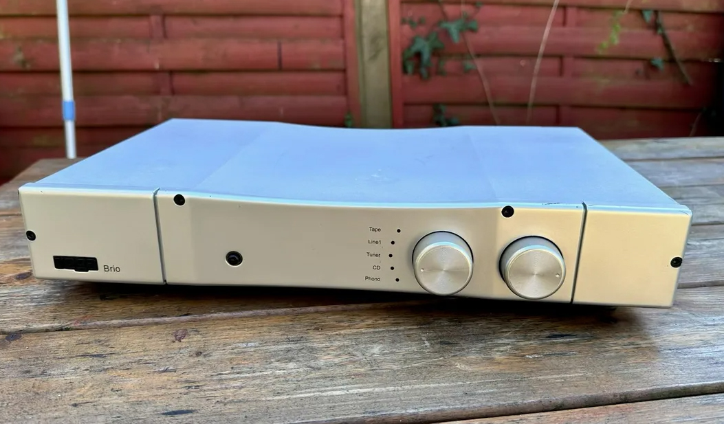 Amplificateur-hi-fi-Rega-Brio-MK3