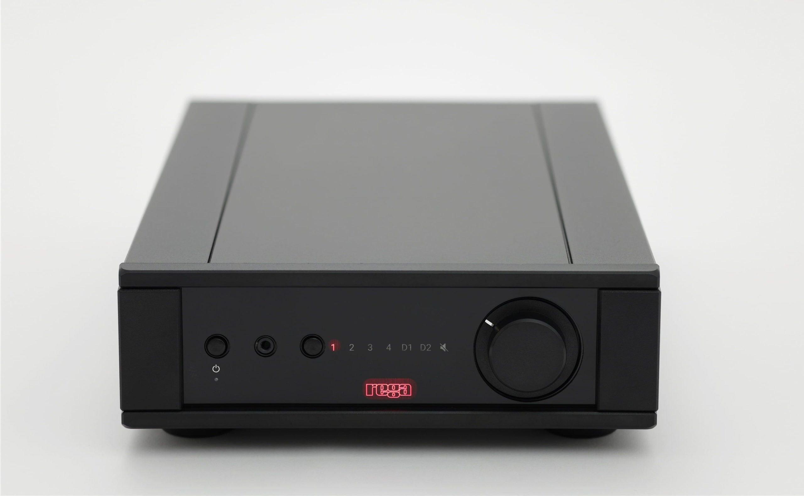 REGA BRIO MK7 de face &mdash; test et avis LabelHiFi