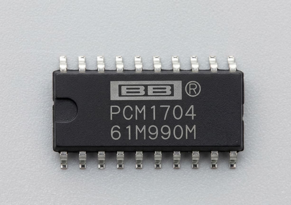 Burr-Brown PCM1704 24 bits - R2R