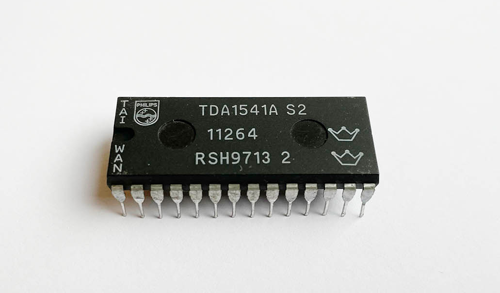 Philips-TDA1541A-S2-Double-Crown